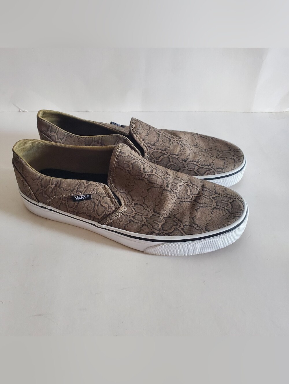Vans Asher Slip-On Sneaker Snakeskin Print Taupe Women's Size 10
